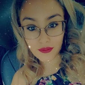 Meet your Posher, Julimar